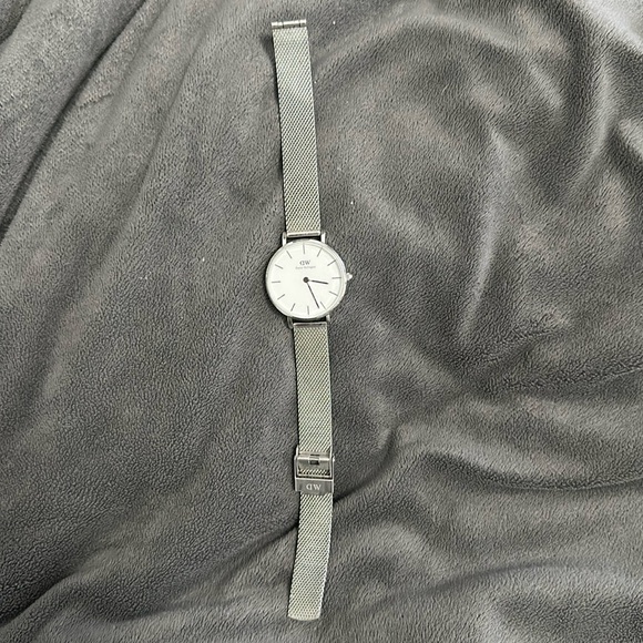 Daniel Wellington DW Watch Petite Unitone - Picture 1 of 5